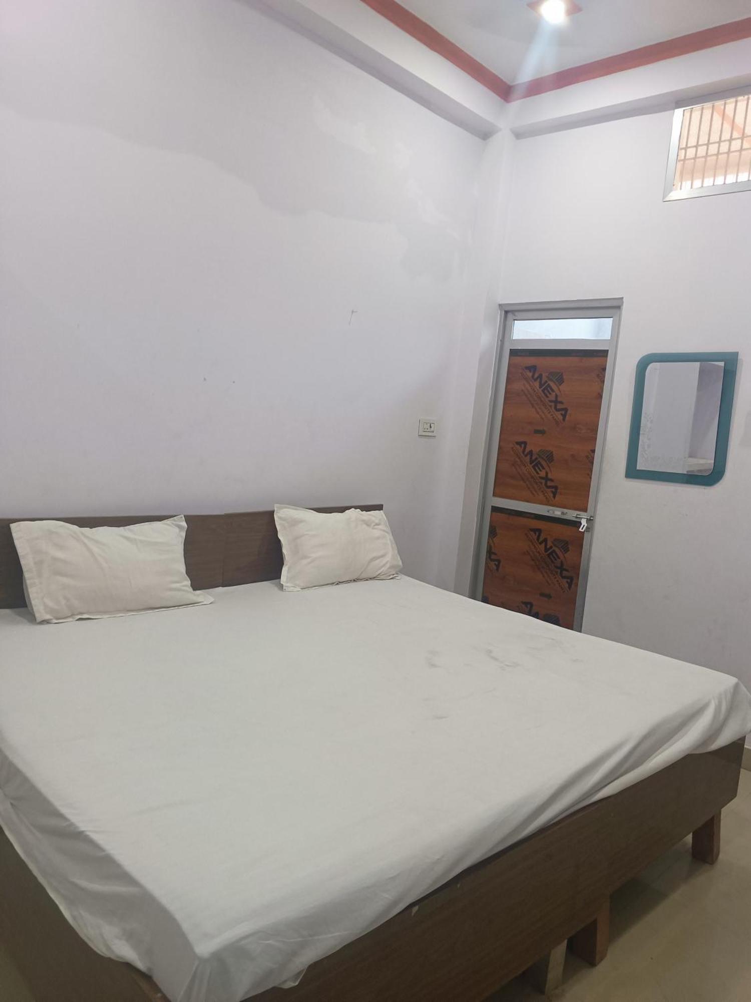La Ayodhya Residency Hotel Exterior foto