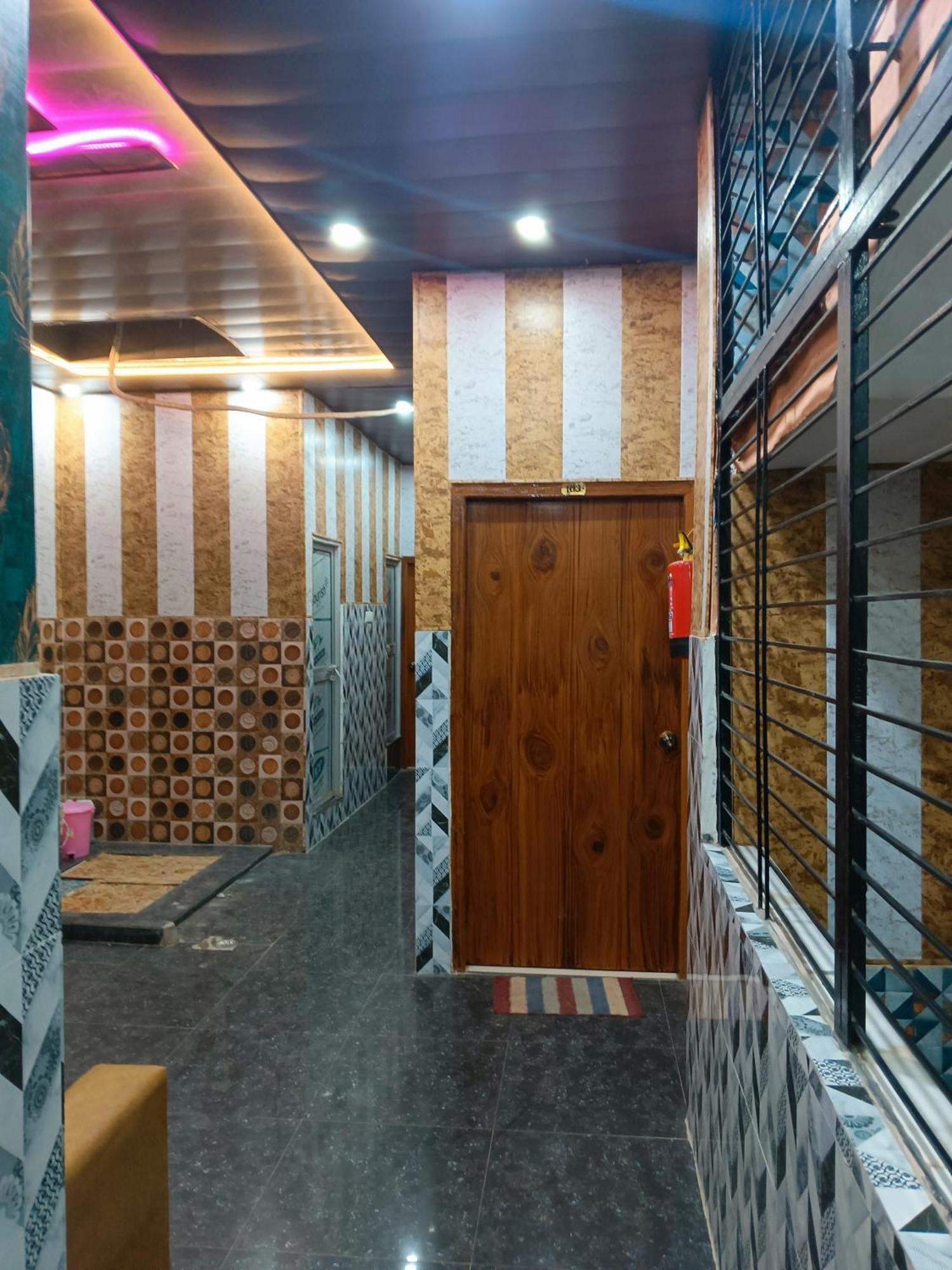 La Ayodhya Residency Hotel Exterior foto